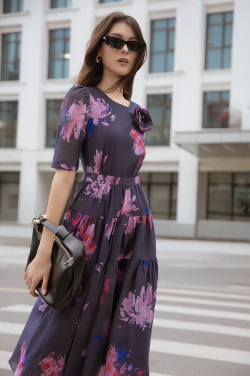 Black & Pink Organza Flared Dress With Flower