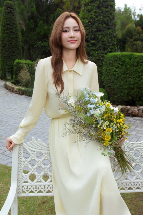 Sixdo Cream Organza Flared Skirt