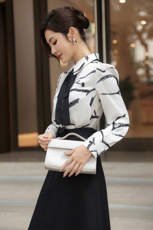 Sixdo Off White Printed Woven Shirt