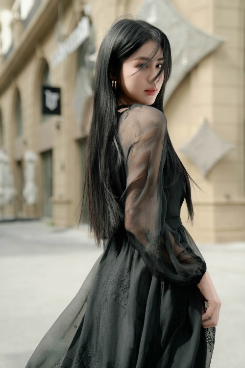 Sixdo Black Voile Flared Dress