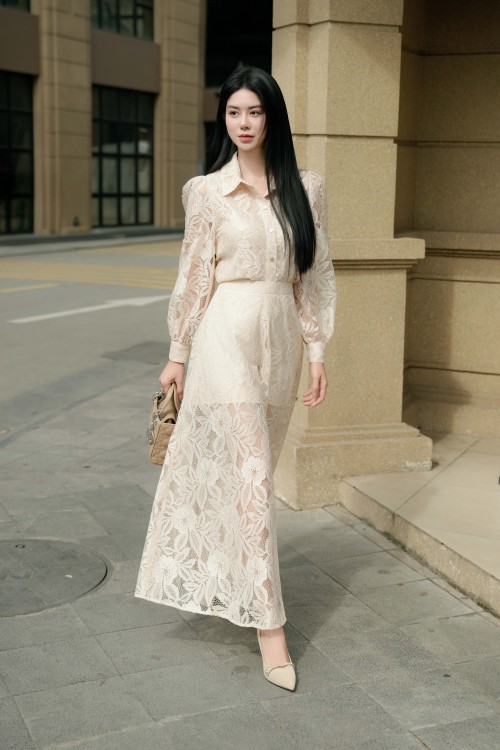 Sixdo Dark Cream Lace Loose Pants