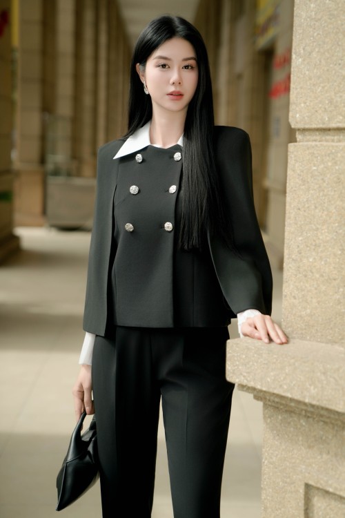 Sixdo Black Woven Vest