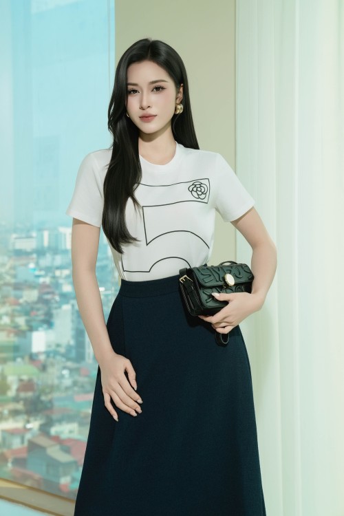 Sixdo Rose Graphic Cotton T-shirt