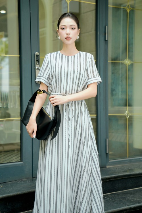 Sixdo Woven Flared Dress