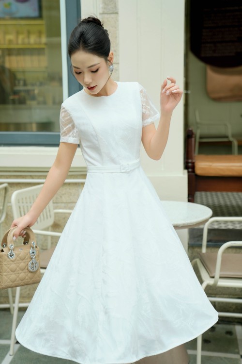 Sixdo White Lace Flared Dress