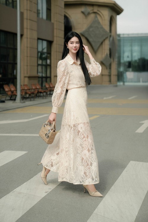 Dark Cream Lace Loose Pants