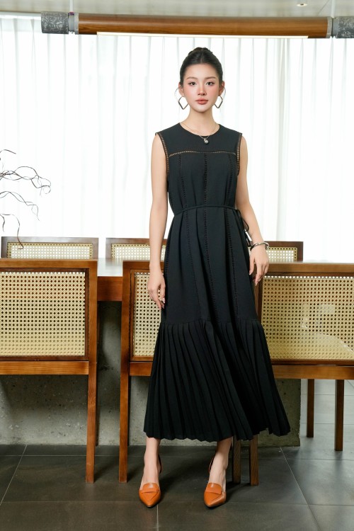 Black Woven Flared Dress