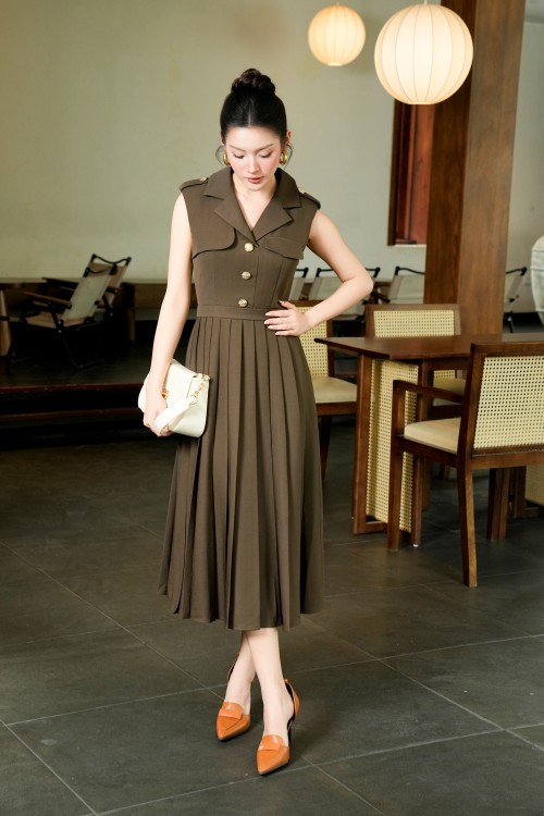 Dark Brown Pleated Tuytsi Flared Dress