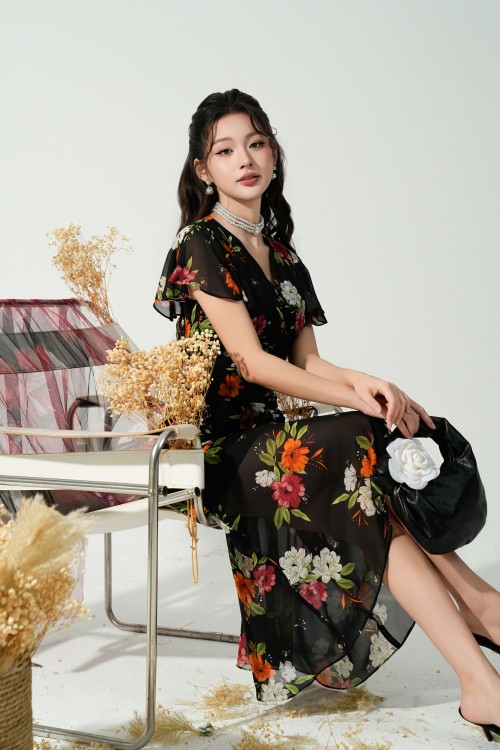 Black Floral Chiffon Flared Dress 3