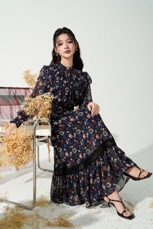 Black Floral Chiffon Flared Dress 2