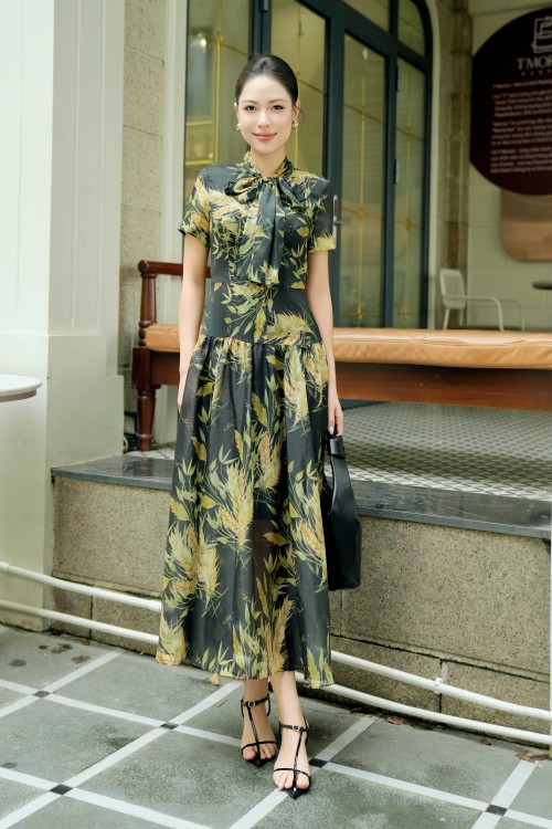Black Floral Organza Flared Dress