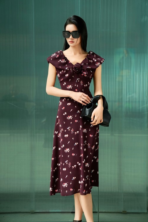 Plum Woven Flared Dress With Flower