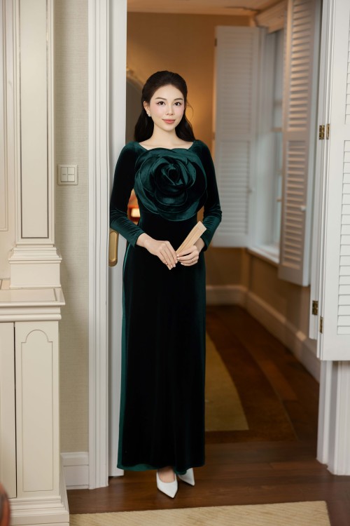 Dark Green 3D Flower Velvet Ao Dai