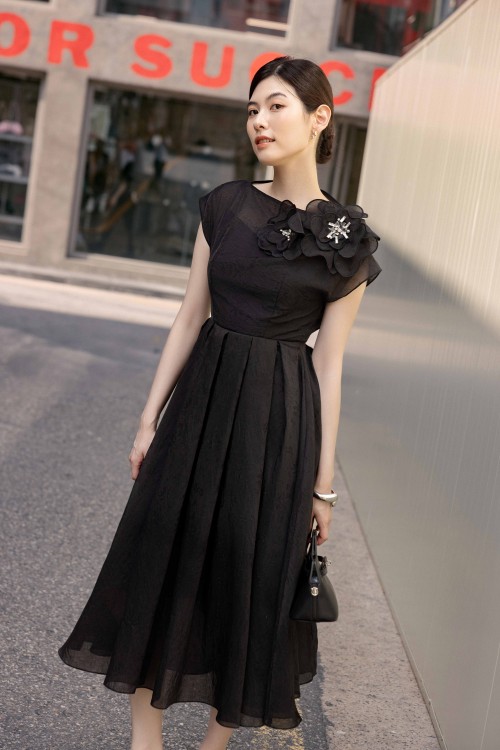 Black 3D Flower Organza Flared Dress