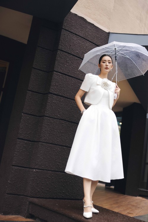 White Brocade Sleeveless Dress And Vest