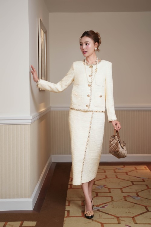 Cream Tweed Pencil Skirt