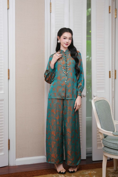 Turquoise Silk Blouse &amp; Pant