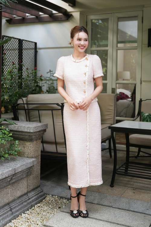 Salmon Tweed Pencil Skirt