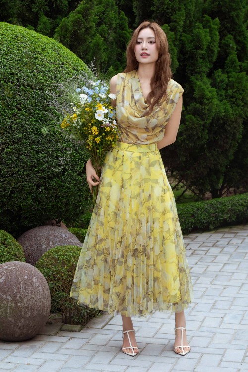 Yellow Floral Mesh Flared Skirt