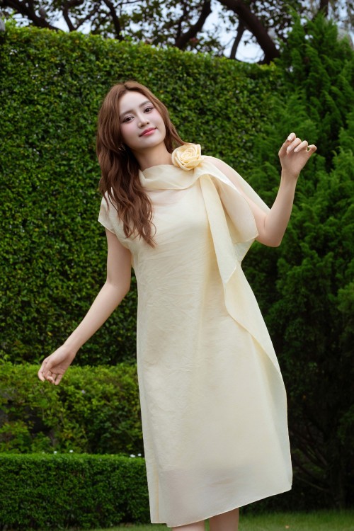 Yellow Organza Loose Dress With Flower
