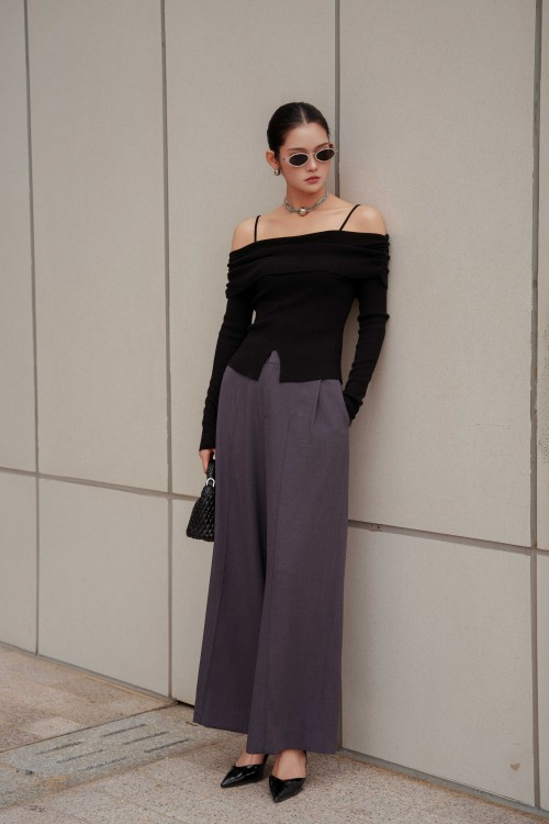 Off-shoulder Wool Blouse