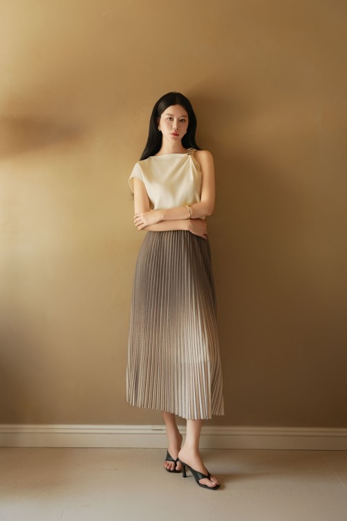 Gray Pleated Woven Flared Skirt