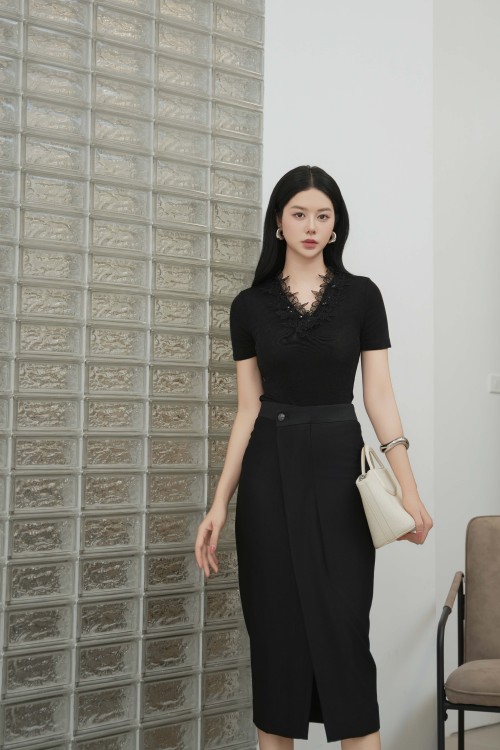 Black Woven Pencil Skirt
