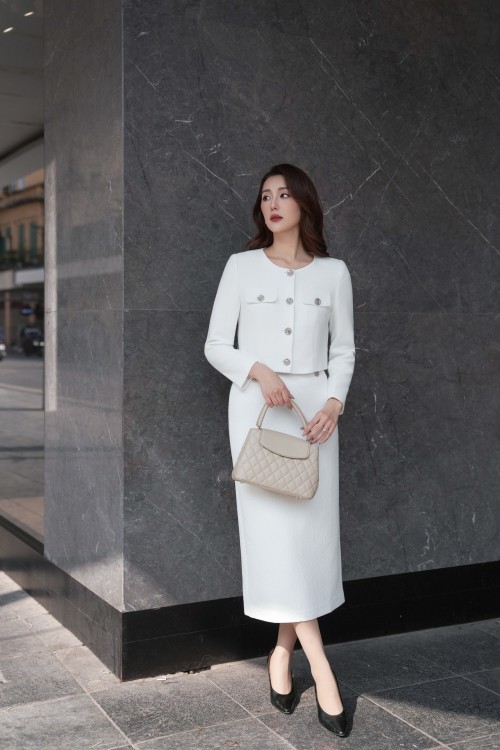 White Woven Pencil Skirt