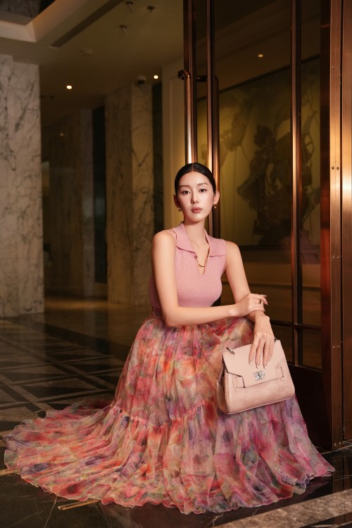 Pink Floral Mesh Flared Skirt