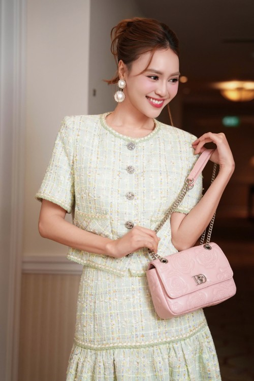 Sixdo Light Green Tweed Vest