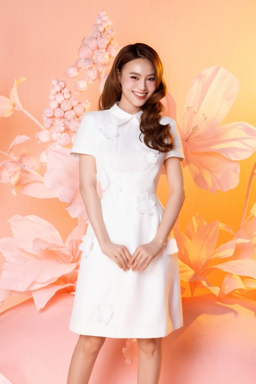 White 3D Flower Organza Blouse