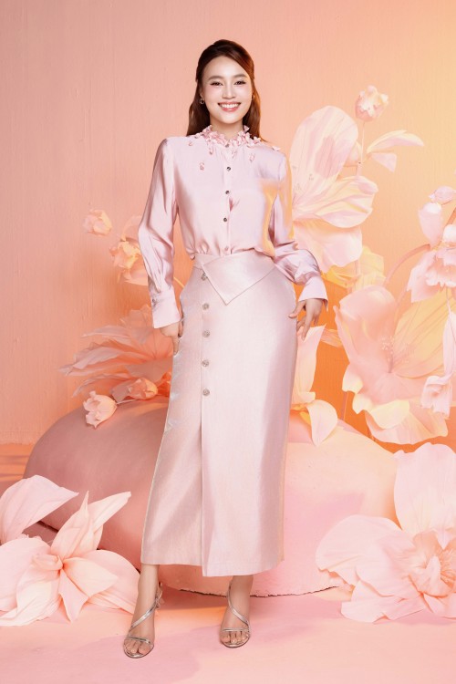 Pink 3D Flower Organza Blouse