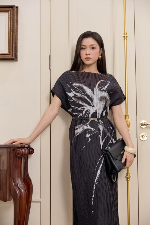 Sixdo Black Graphic Organza Loose Dress With Belt