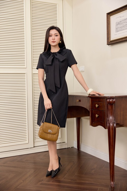 Sixdo Black Woven Flared Dress