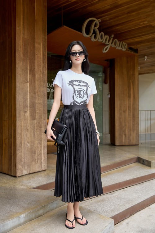 Black SIXDO Silk Flared Skirt