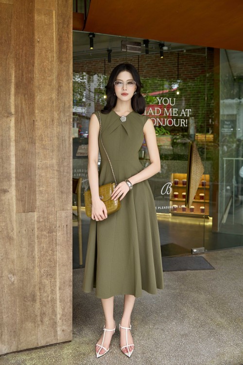 Moss Green Woven Flared Dress