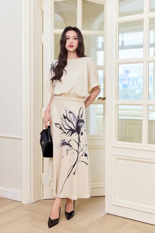 Cream Graphic Silk Flared Skirt
