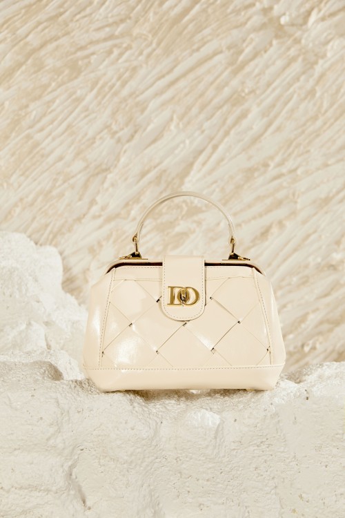 Wide Weave Frame Bag