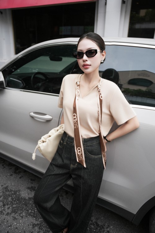 Sixdo Beige Knit Blouse