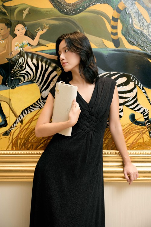 Sixdo Black Knit Flared Dress