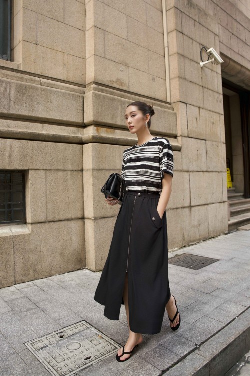 Sixdo Charcoal Denim Flared Skirt