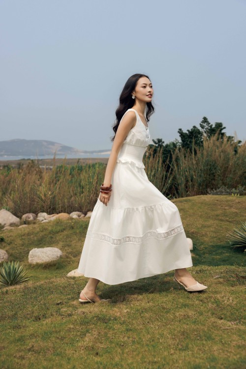 Sixdo White Raw Flared Skirt