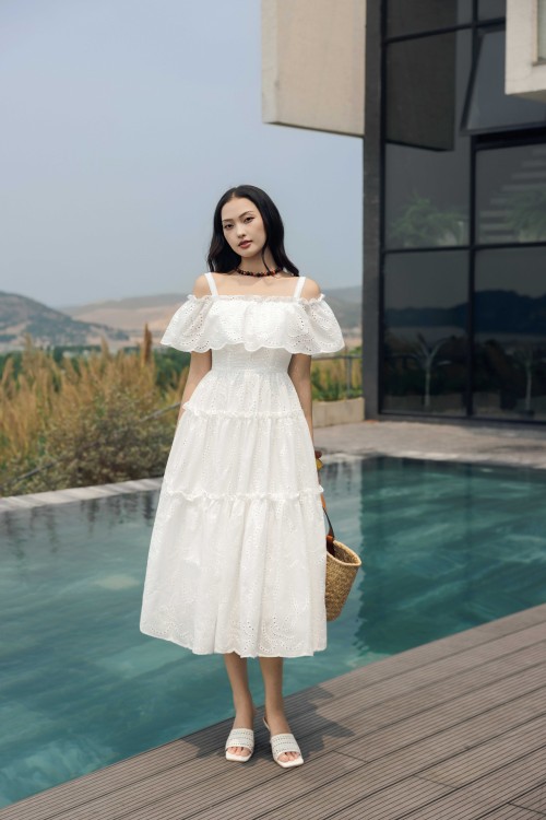 Sixdo White Raw Flared Dress