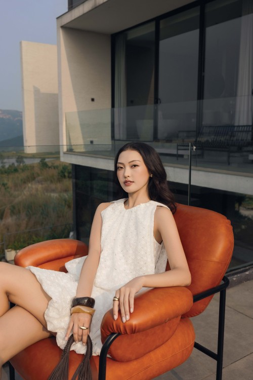 Sixdo White Raw Mini Dress