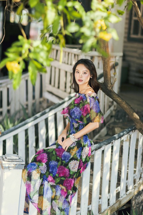 Sixdo Black Floral Voile Flared Dress