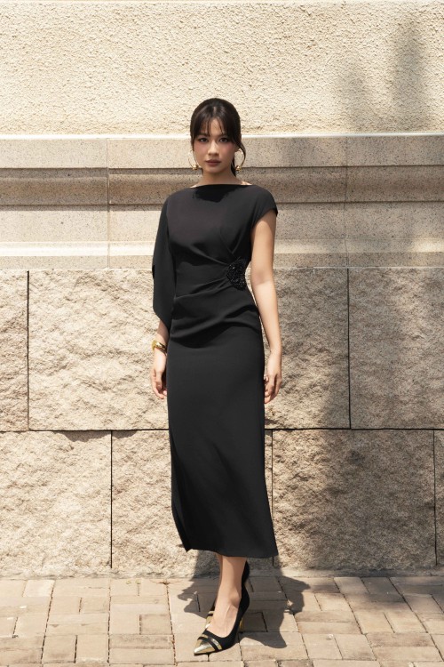 Sixdo Black Woven Sarong Dress