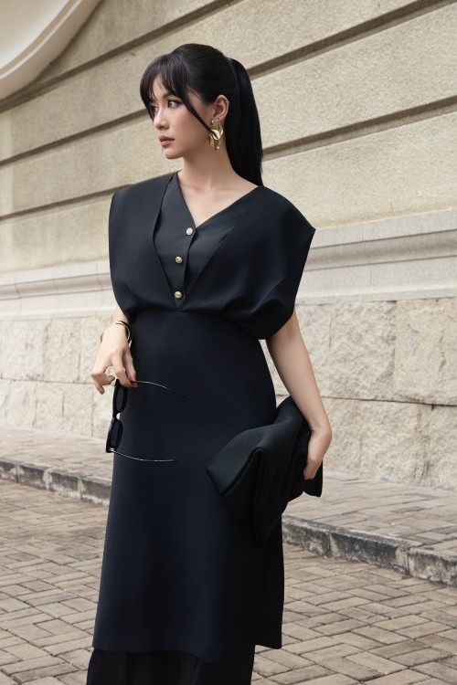 Sixdo Black Woven Pencil Dress