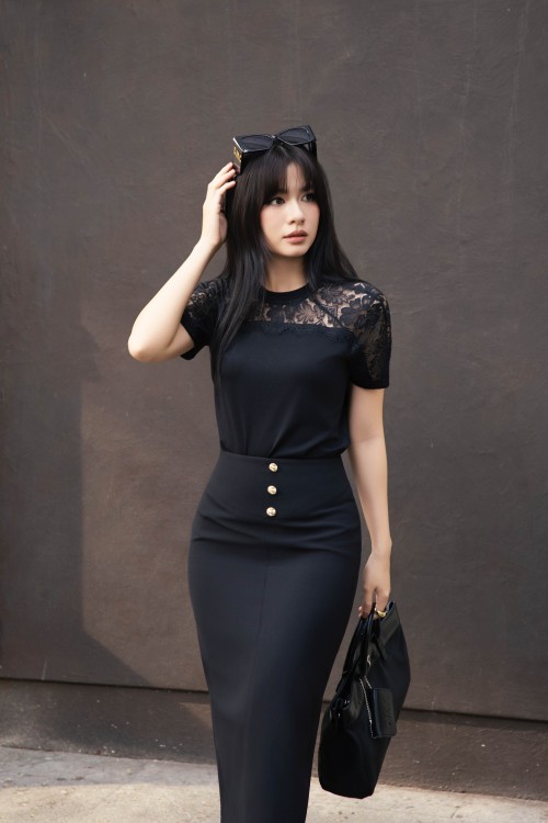 Sixdo Black Woven Pencil Skirt
