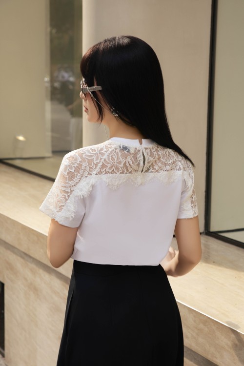 Sixdo Lace Yoke Cotton Tshirt