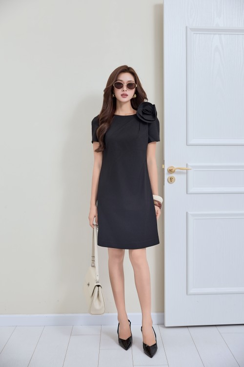 Sixdo Black Mini Raw Dress With Flower